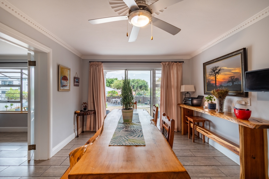 4 Bedroom Property for Sale in Bowtie Western Cape